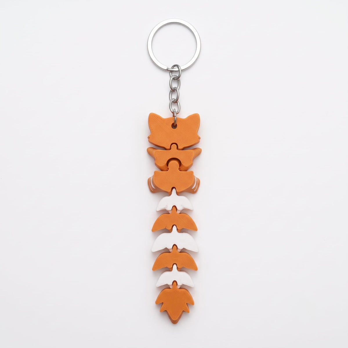 Articulated cat keychain orange – detail